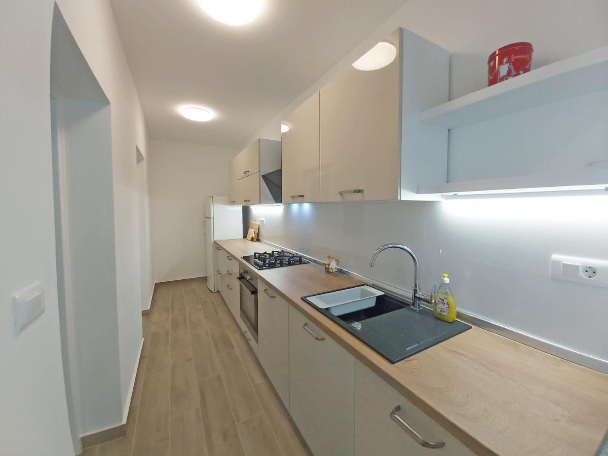 Green City Point Apartment Pula Exterior photo